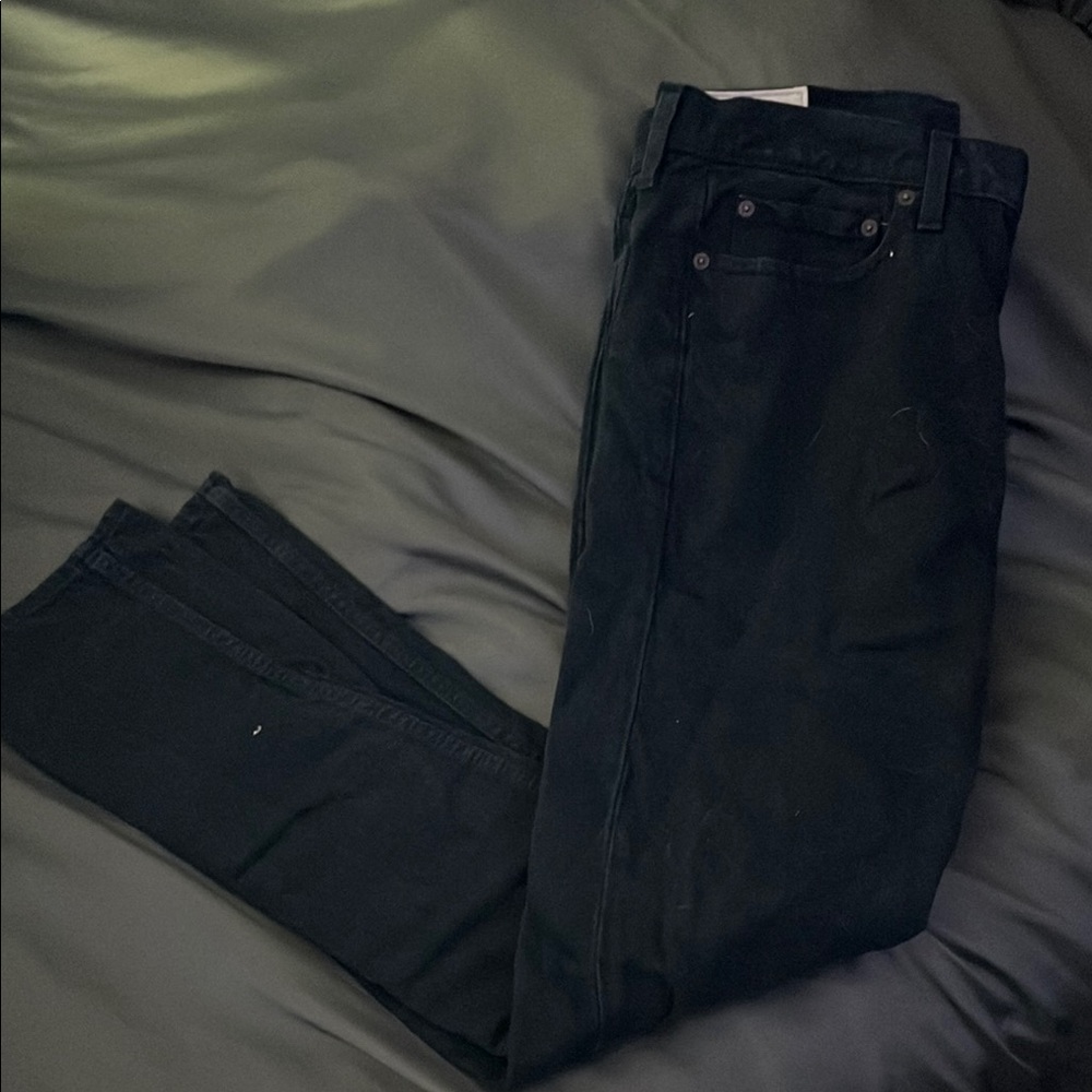 Hollister Black Slim Jeans for Modern Style